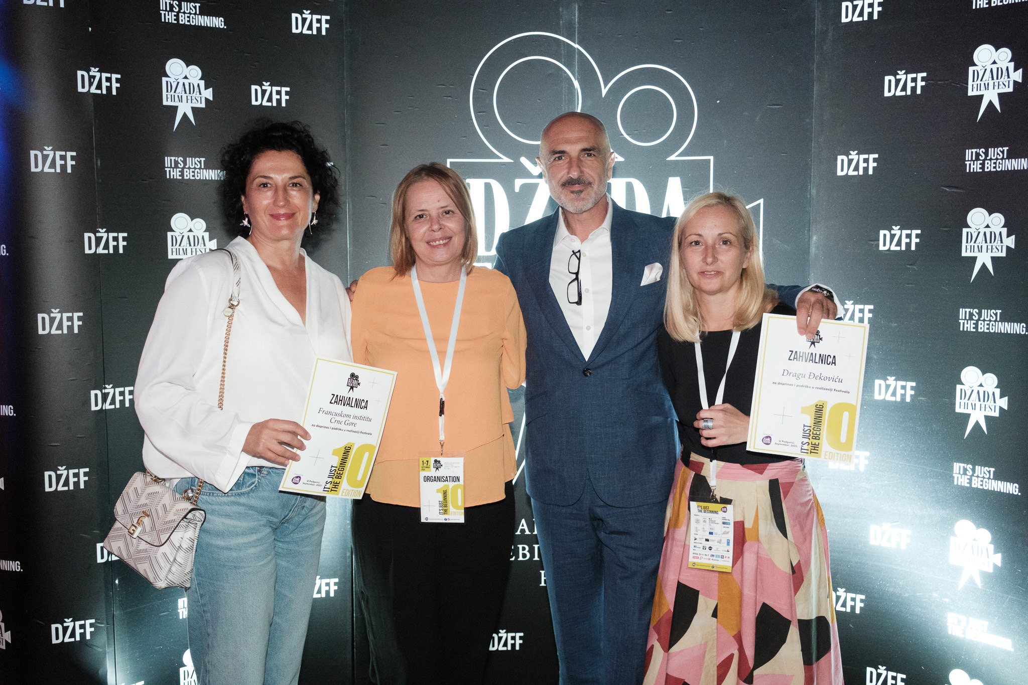 DZFF_010499