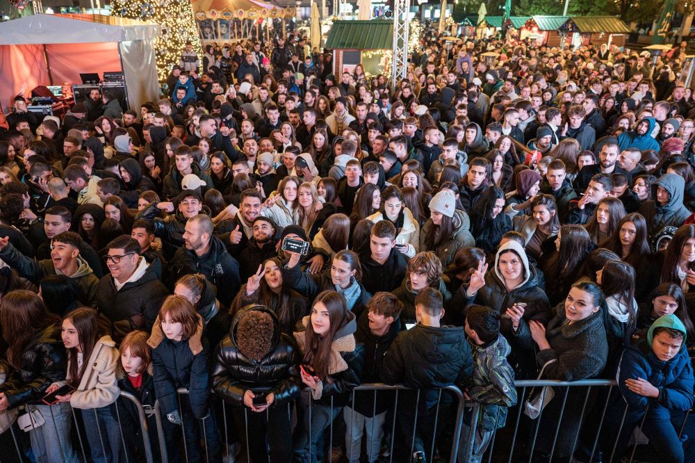 605640503_872627375161832_5632594049159577078_n