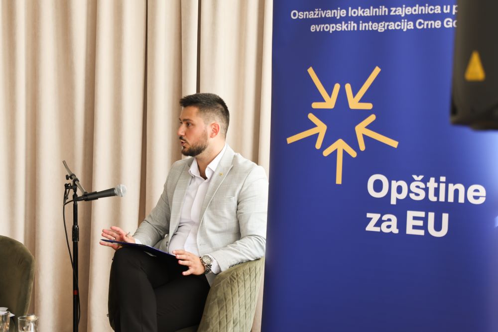 FIK_2700